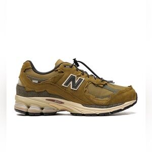 NWT Mens size 6.5 New Balance 2002R "Protection Pack - High Desert" sneakers